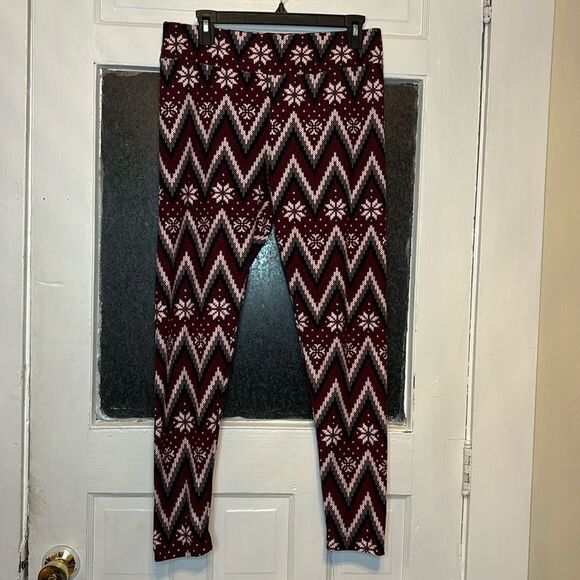 Faded Glory Women’s Burgundy Red Ski Pattern Style Casual Leggings L 12-14 - Picture 1 of 5